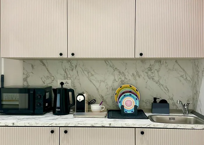 Urban Charme בית הארחה 3*